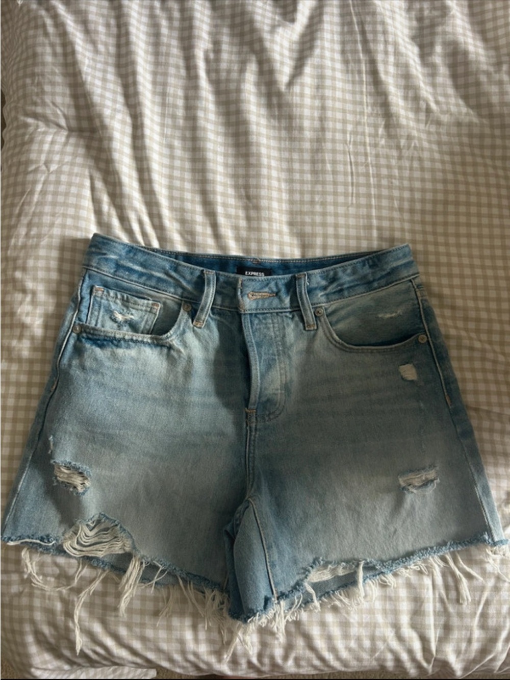 Express boyfriend mid rise shorts - Women's